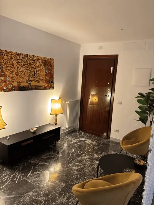 Lo studio — angolo lettura